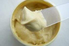 House oil for the treatment of osteochondrosis